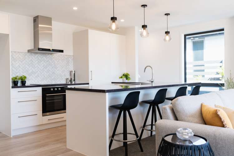 15 Trudi Place Green Island_6