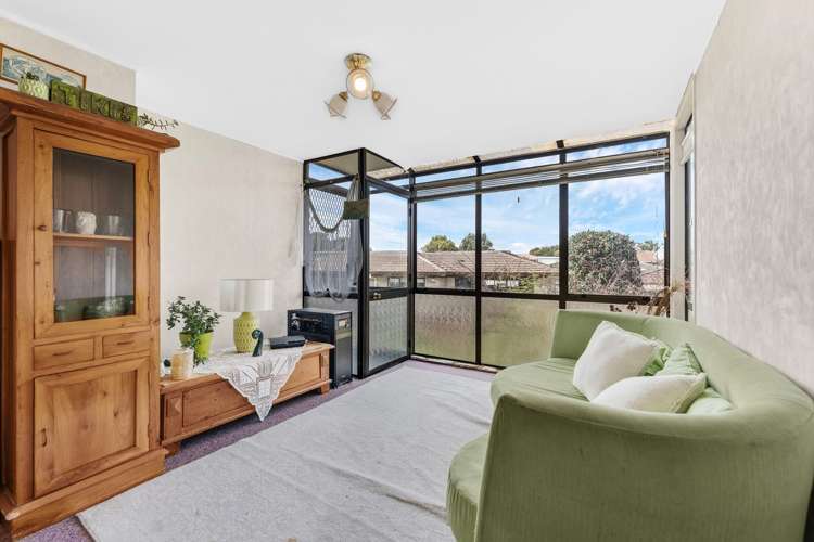 6 Youngs Road Papakura_8