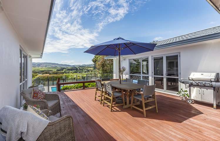 23 Samwell Drive Whitby_34