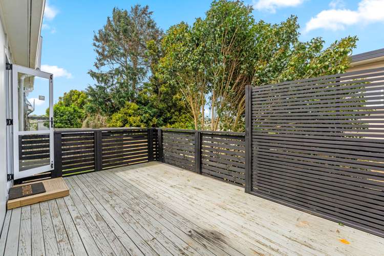 1/307a Wairau Road Totara Vale_19