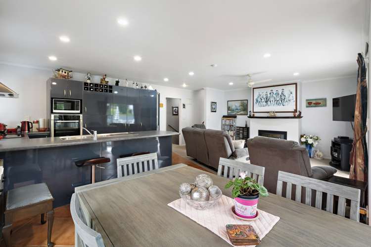 607b Augustus North Street Thames_9