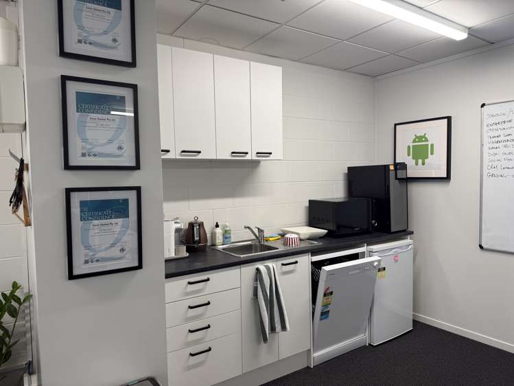 2/10 Uxbridge Road Howick_7