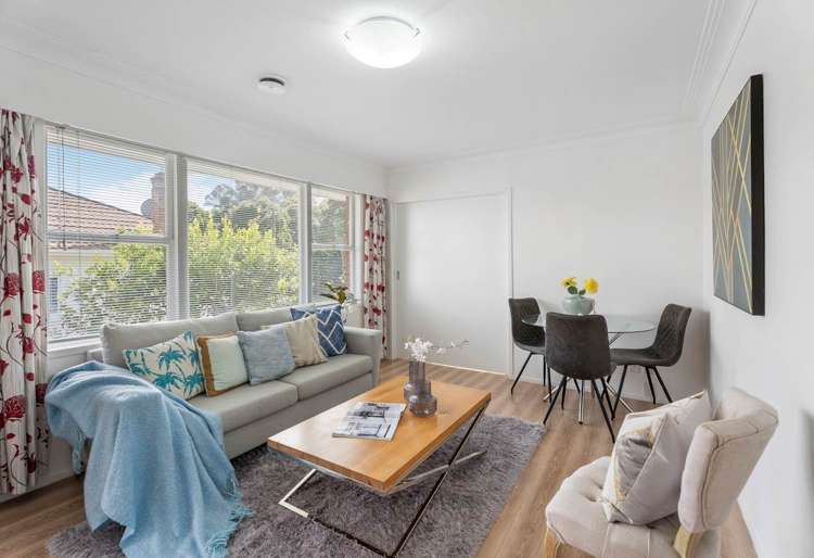 1/19 Hayr Road Three Kings_2