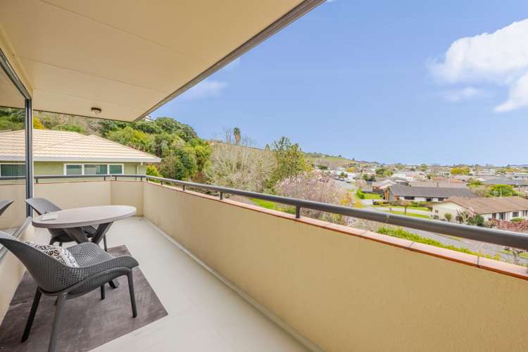 41 Hetley Crescent Taradale_19