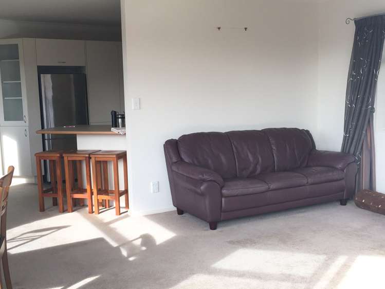 2/30 Elan Place Stanmore Bay_5