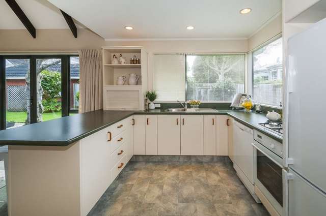 53 Queens Grove Lower Hutt_2