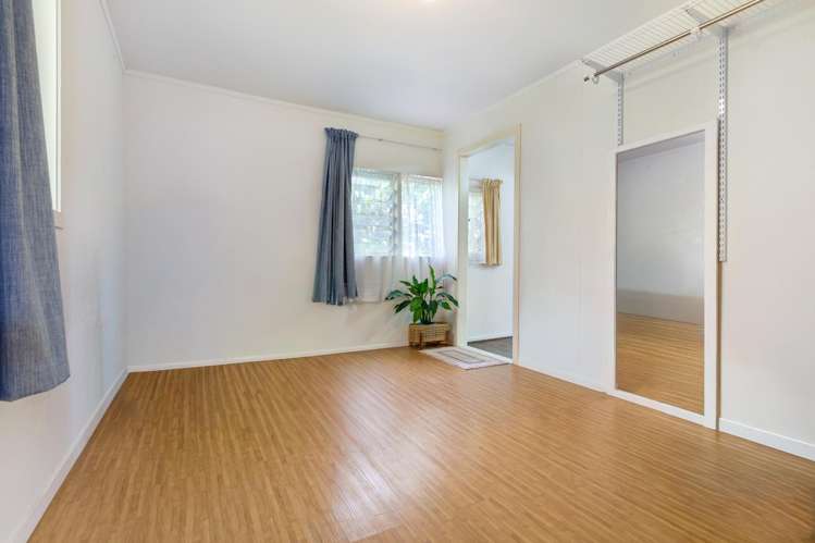 24 Alison Road Surfdale_31