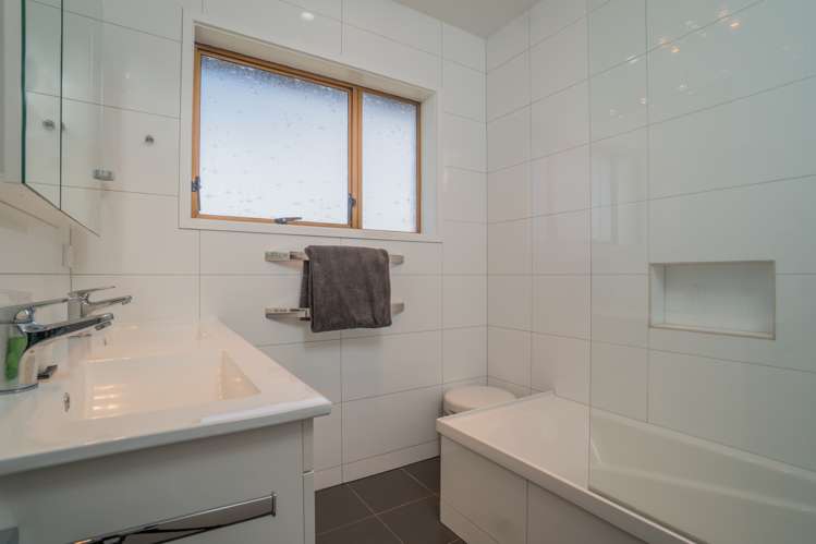2/57 Rawhiti Road One Tree Hill_11