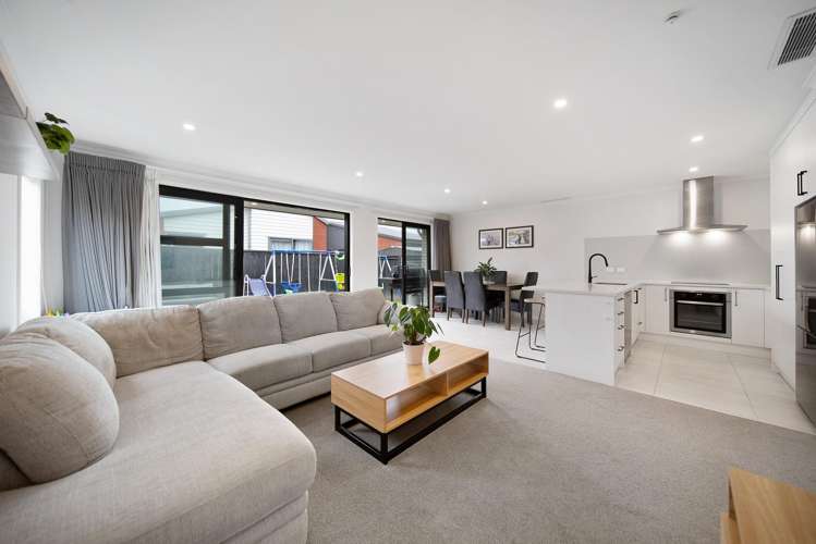 17 Roslyn Farm Street_5