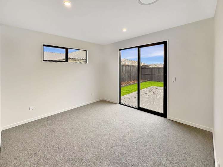 57 Ashurst Crescent 11103_4