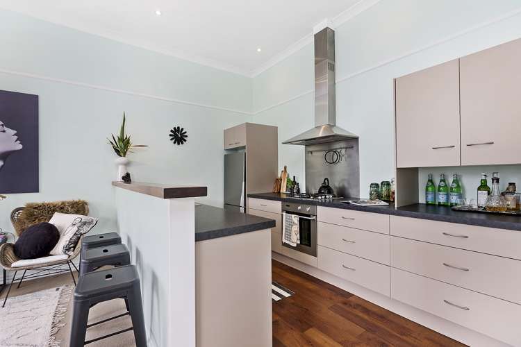 18 Emerson Street Berhampore_11