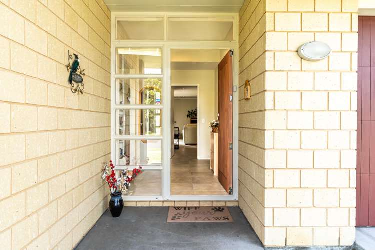 96 Farringdon Avenue Rototuna North_1