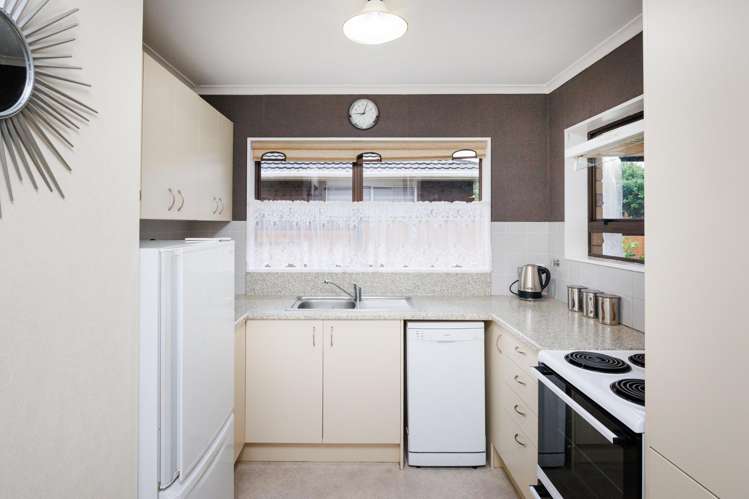 1/11 Woodfield Avenue Roslyn_6