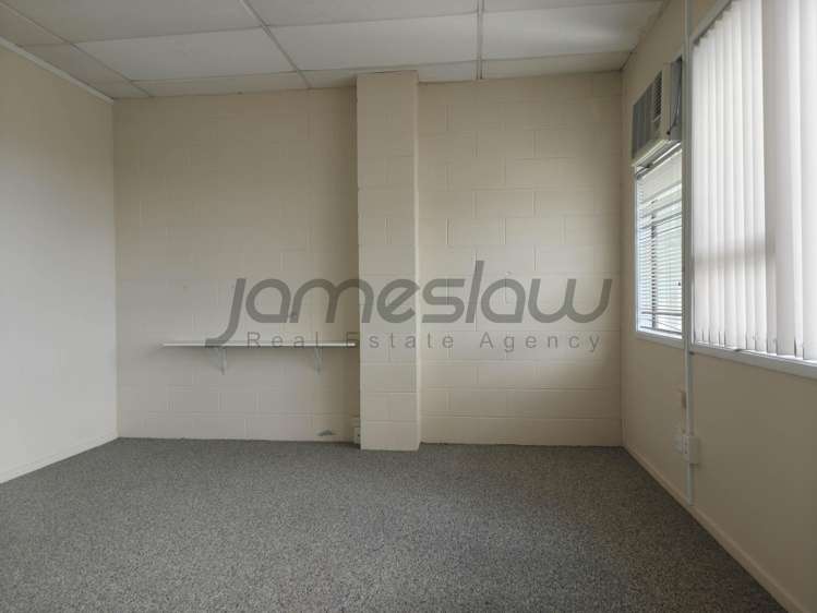 102 Henderson Valley Road Henderson_10