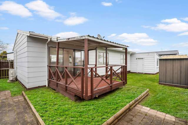 2/10 Trevor Hosken Drive Wiri_2