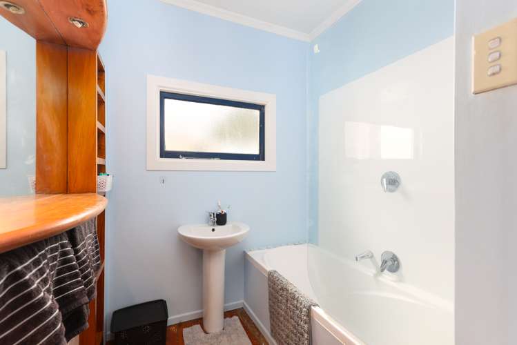 14 Murphy Street Toi Toi_9