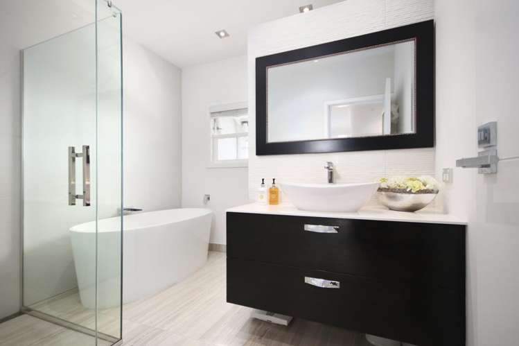 23 Seymour Road Mellons Bay_9