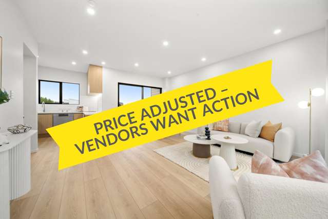 Freehold, Sunny, Stylish & Low-Maintenance