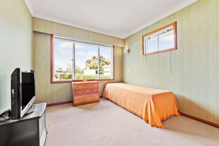 49 Yeovil Road Te Atatu Peninsula_14