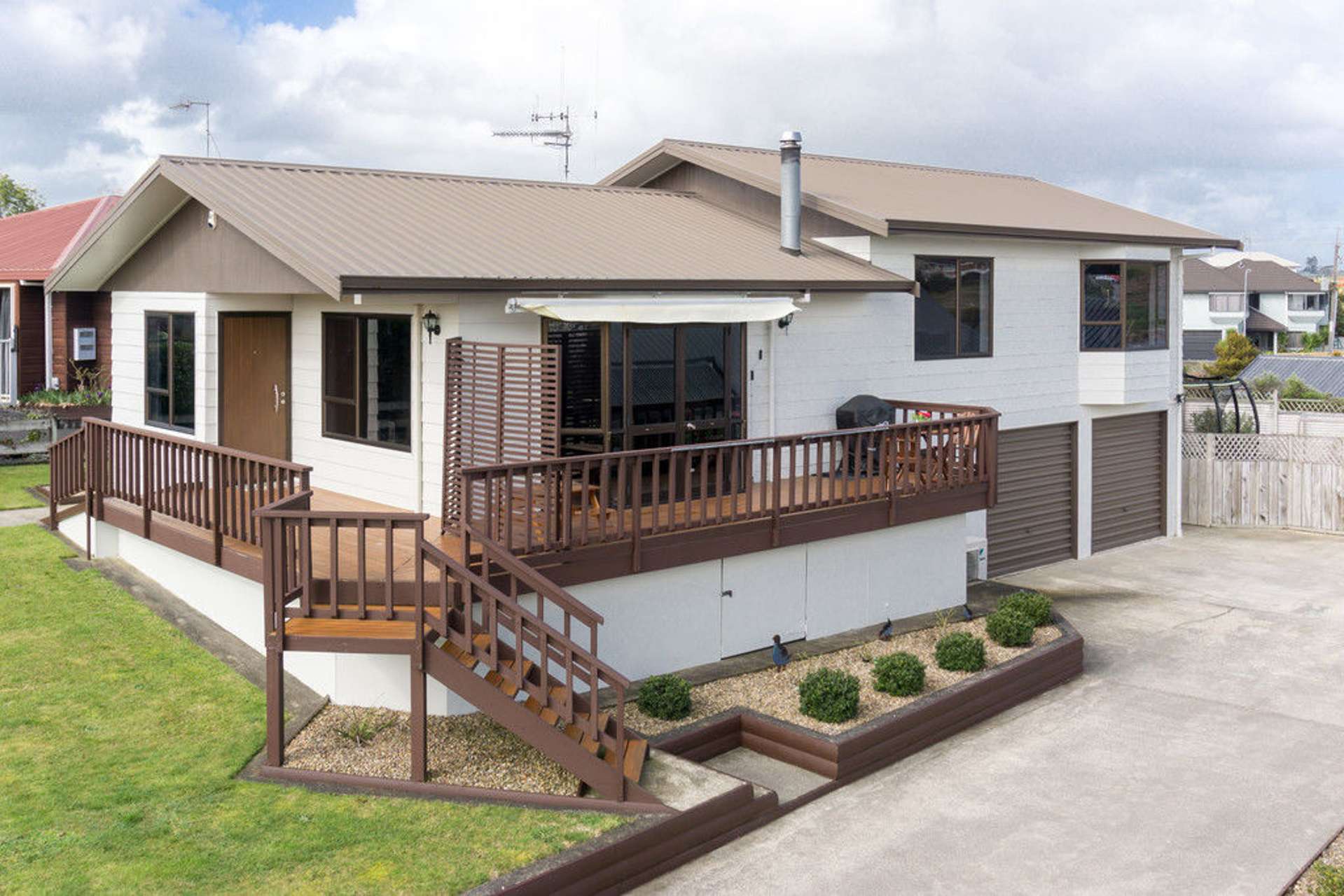 57 Lansdowne Crescent Glenview_0