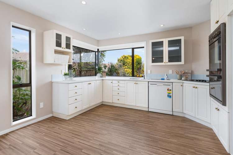 21 Shamrock Place_2