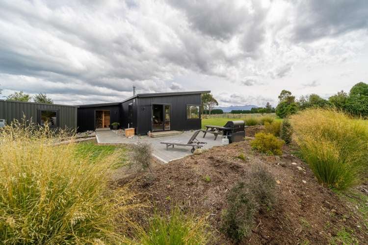 275 Sinclair Road Te Anau_22