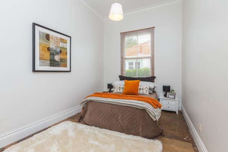 67 Old Lake Road Narrow Neck_8