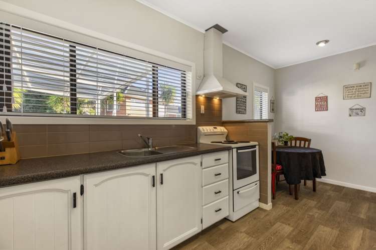 55 Howe Street Howick_10