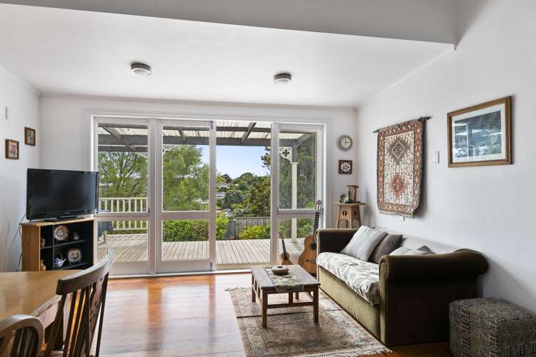 132 Tukapa Street Westown_10