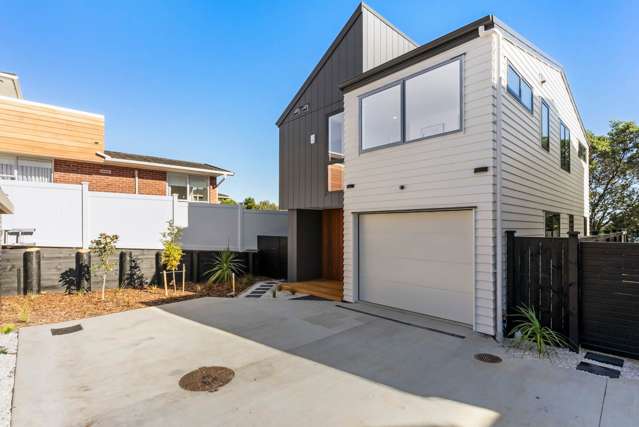 Rangitoto College Zone + Sea Views