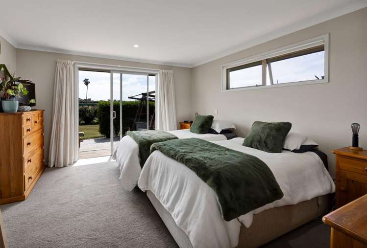 5 Denby Heights Hawera_14