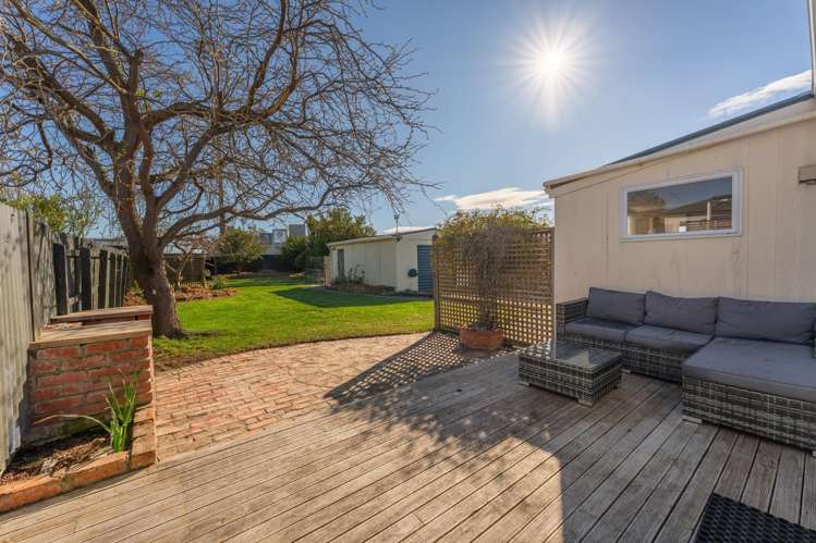 35 Raymond Street West End_21
