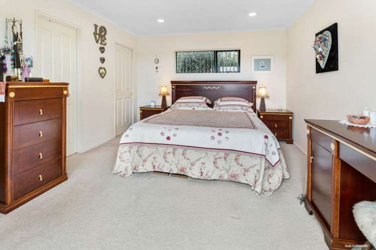 308 Hill Road The Gardens_13