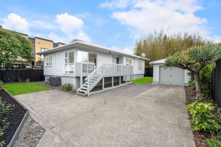 30A Vodanovich Road Te Atatu South_16