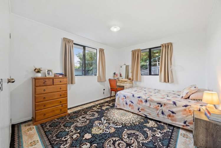 29 Woodbank Drive Glen Eden_8