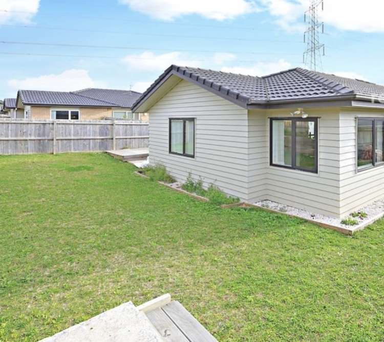 10 John Broad Place Flat Bush_5