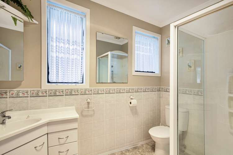 25 Oriana Crescent Hornby_9