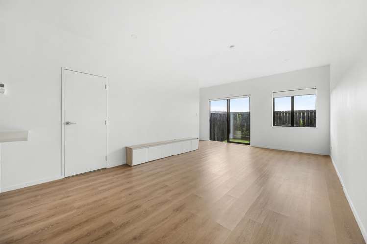 63 Whare Kauri Road Papakura_3