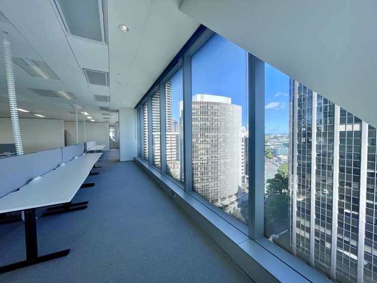 Part Level 16/11 - 19 Customs Street W Auckland Central_6