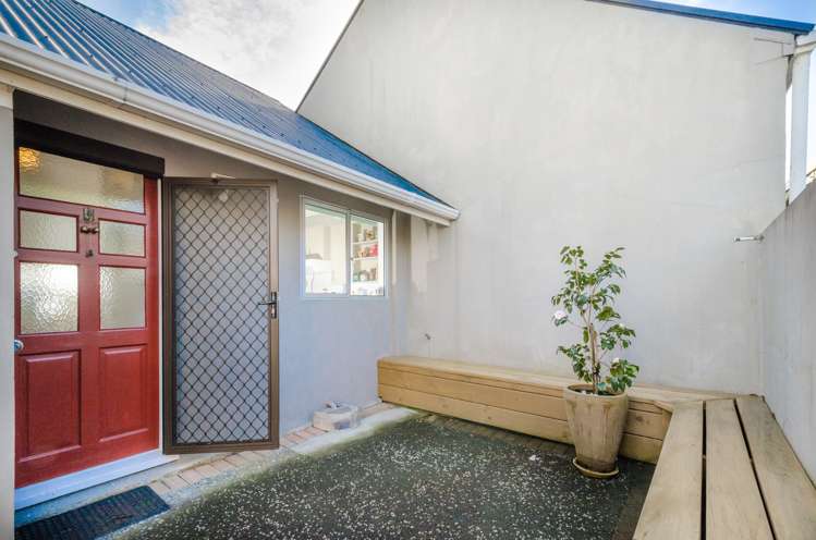 2/108 West Coast Road Glen Eden_4