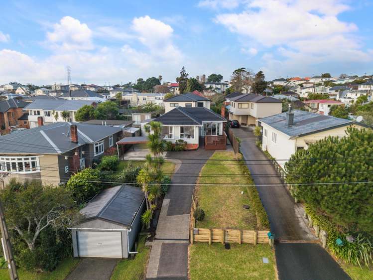 62 Rogan Street Mount Roskill_16