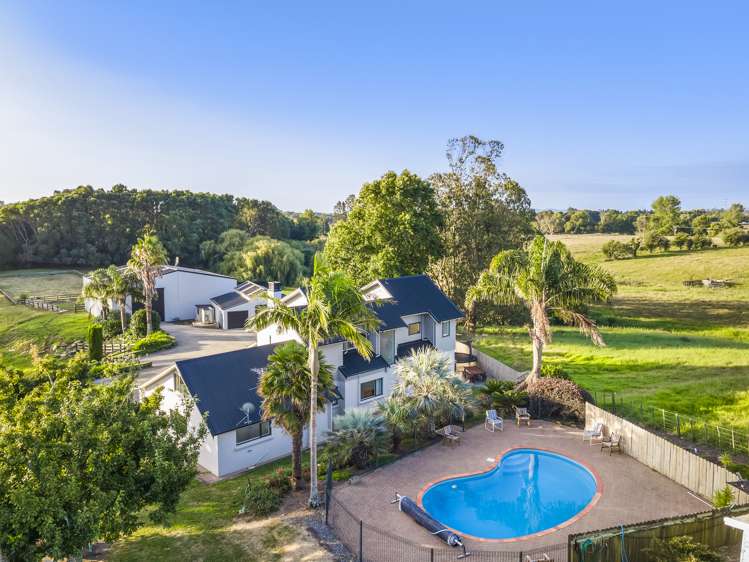 831 Runciman Road Runciman_47