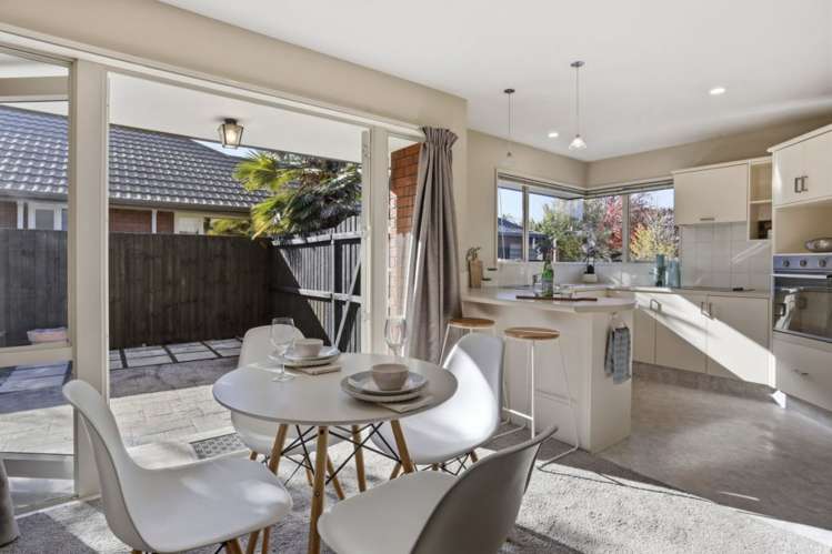 59 Uxbridge Street Redwood_7