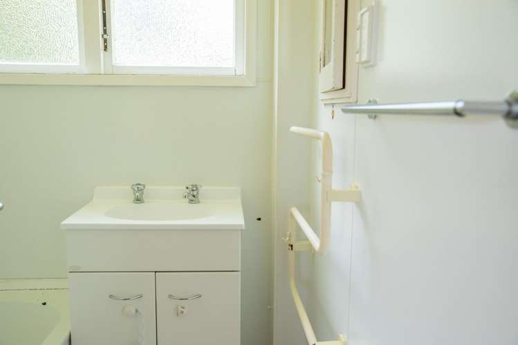 43 Hillary Crescent Belmont_7