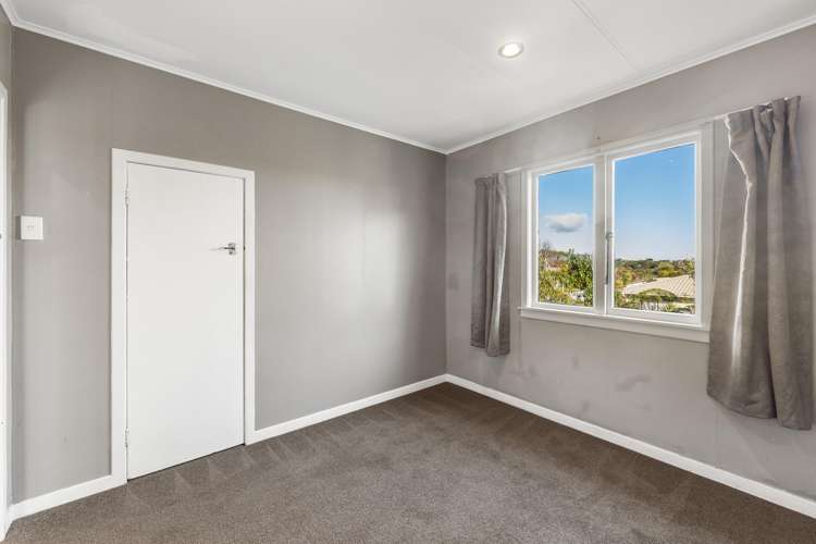 15 York Crescent Westown_10