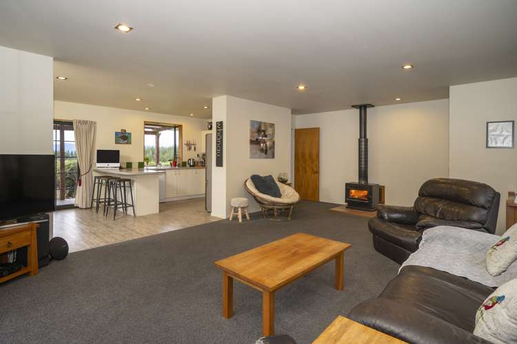 346 Old Coach Road Upper Moutere_9