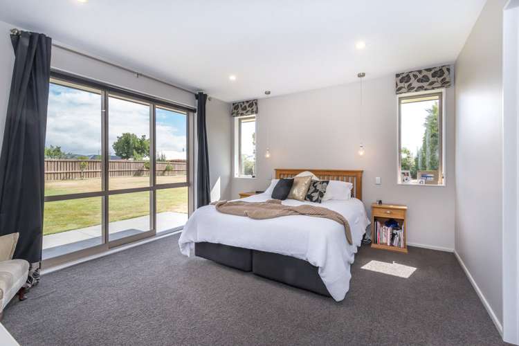 10 Grangewood Drive Lincoln_13