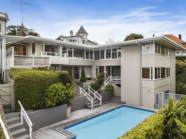 Iconic Family Home in Prestigious Arney Road