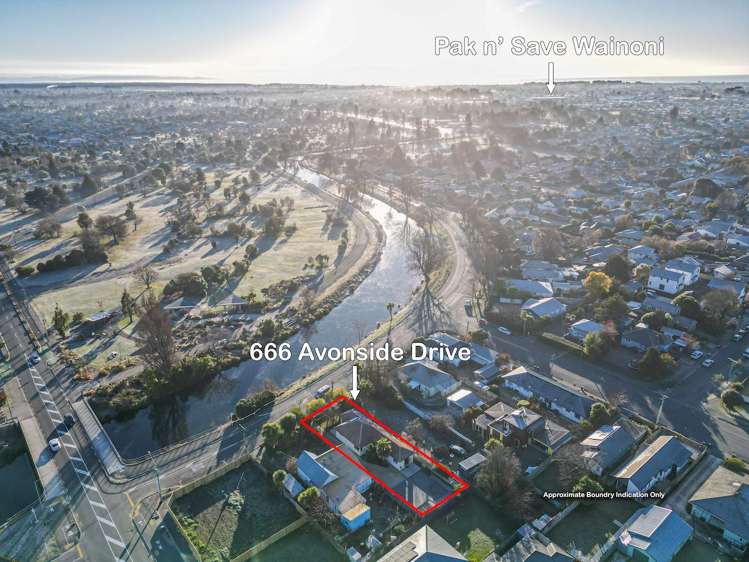 666 Avonside Drive Avonside_16