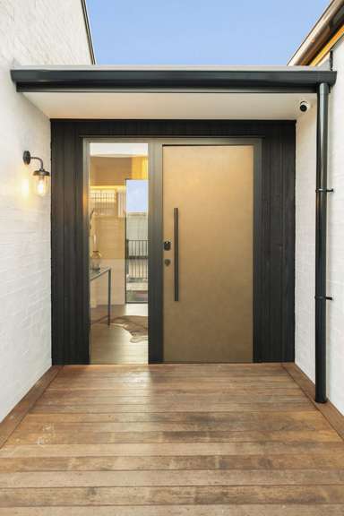 10 Kerr Crescent_3